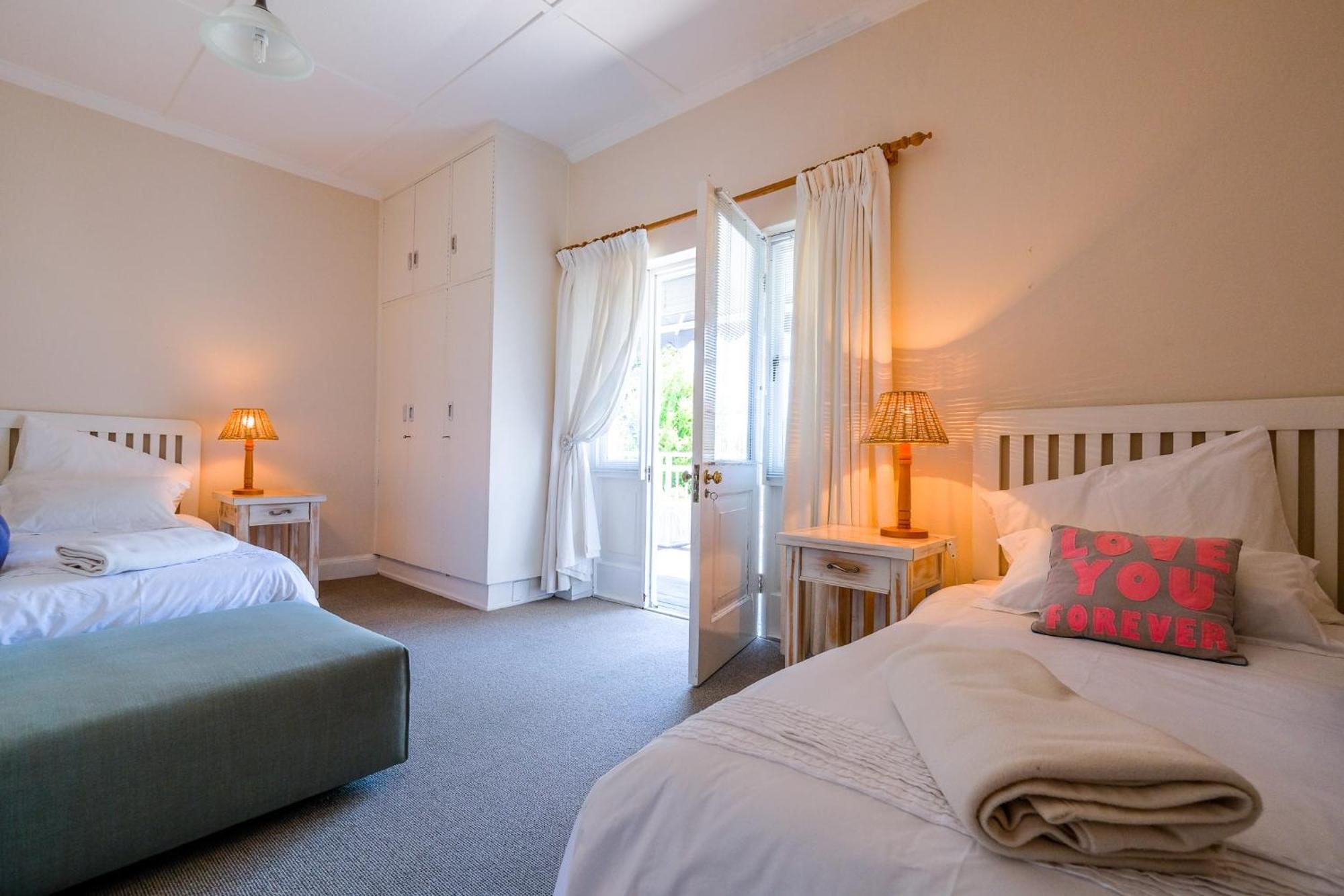Oude Berg Guesthouse - 10 Caledon Street George Δωμάτιο φωτογραφία