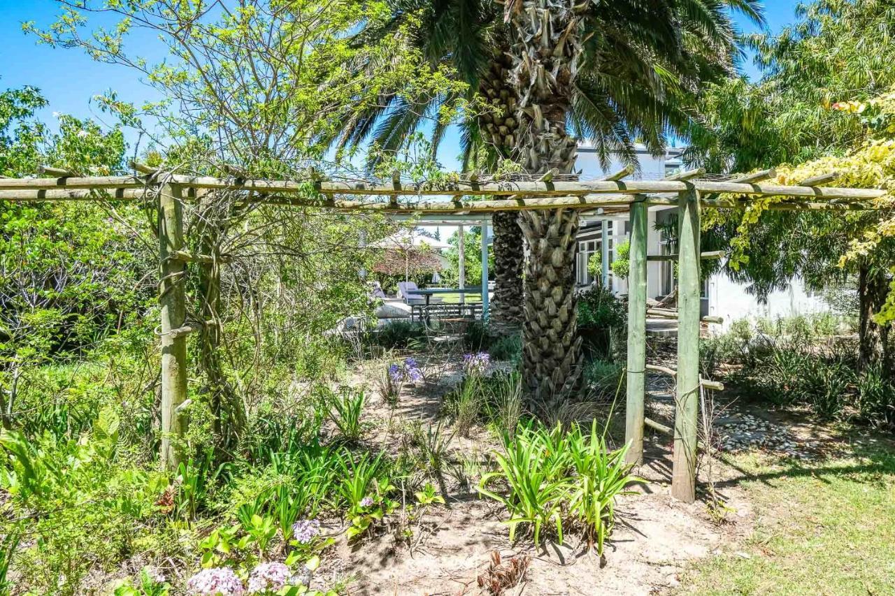 Oude Berg Guesthouse - 10 Caledon Street George Εξωτερικό φωτογραφία