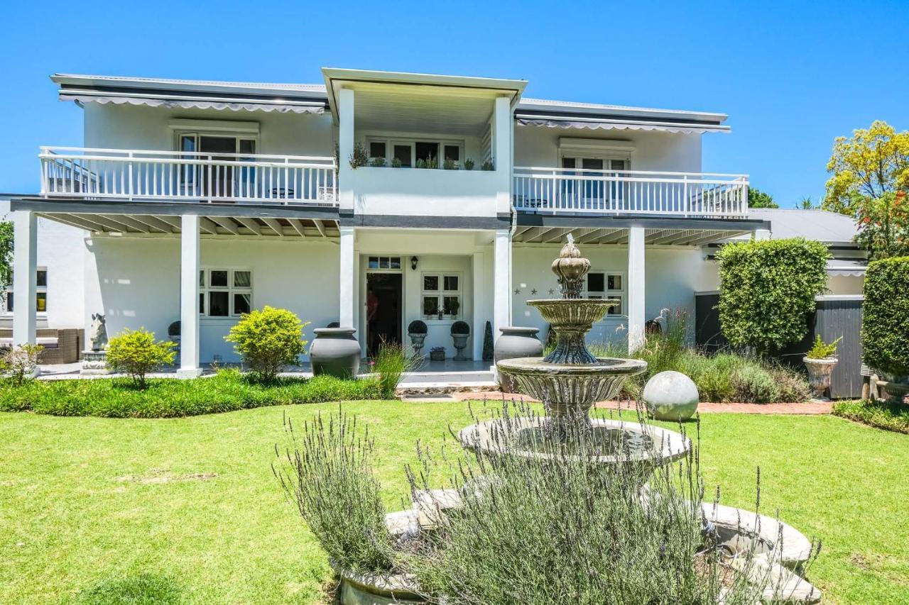 Oude Berg Guesthouse - 10 Caledon Street George Εξωτερικό φωτογραφία